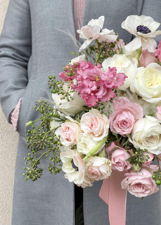 Evenimente - Buchet de mireasa din trandafiri si anemone