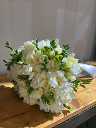 Buchet de mireasa/nasa cu frezii albe [1]