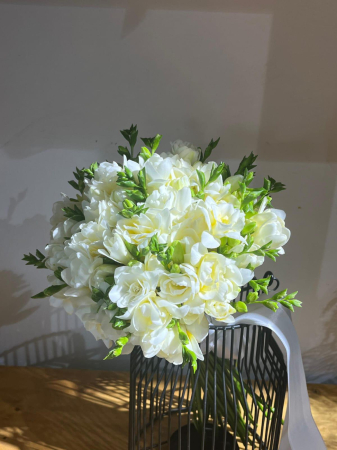 Buchete mireasa & nasa - Buchet de mireasa/nasa cu frezii albe