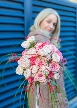 Martisor - Buchet de trandafiri Valentine's Day