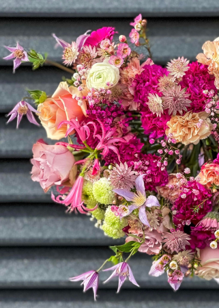 Martisor - Buchet in forma de inima "Soapte de iubire"