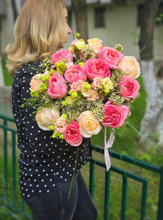 Pentru mine - Buchet “Peach Harmony” - Rodyolla