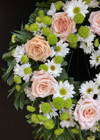 Coroana funerara cu trandafiri roz [1]