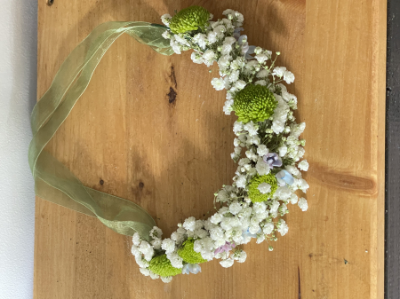 Coronita din flori naturale santini, oxypetalum si gypsophila pentru scolari [3]