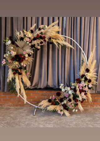 Decor botez - Foto corner nunta Burgundy Pampas