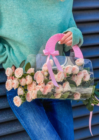 Martisor - Geanta transparenta cu trandafiri pudrati Peach Fuzz