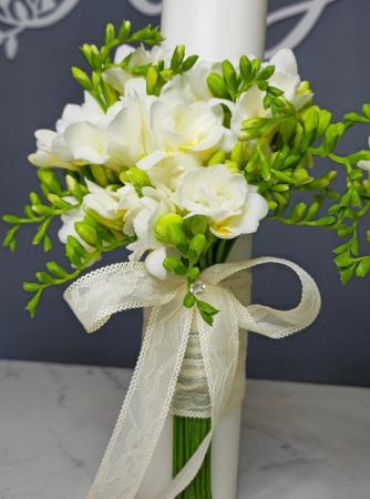 Lumanări de cununie “Pure White” cu frezii albe [1]