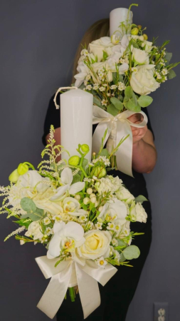 Lumanari nunta/botez - Lumânări de nunta cu flori albe și verzi – Florăria Rodyolla