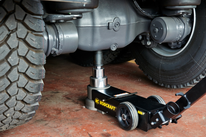 Cric pneumatico-hidraulic pentru autovehicule grele 50/25/15 tone Rodcraft ATJ50-3 [5]