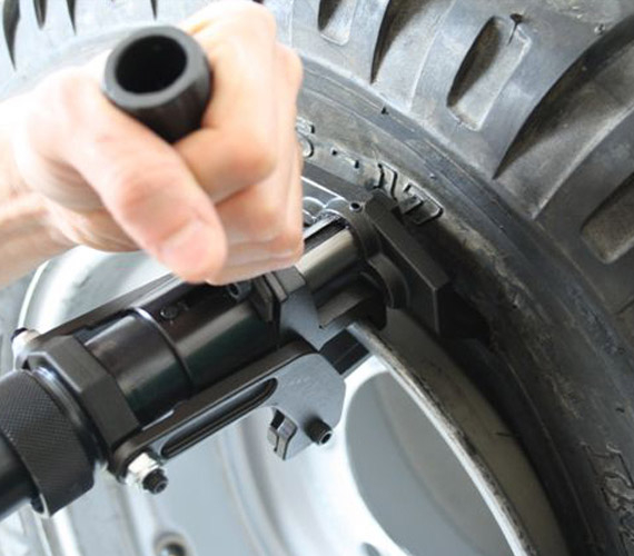 Dispozitiv pneumatic de demontat anvelope Gaither GTABB-01 [2]