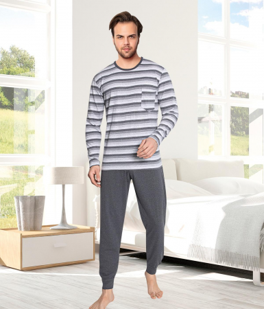 Pijamale barbati - Pijamale pentru barbati, material bumbac, pantalon lung, maneca lunga, imprimeu in dungi, Gri