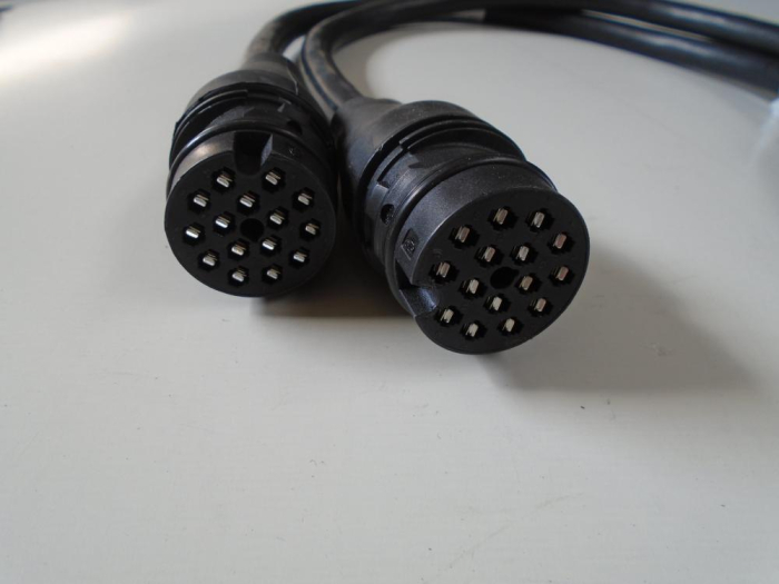 Adaptor Y 1180234 [2]
