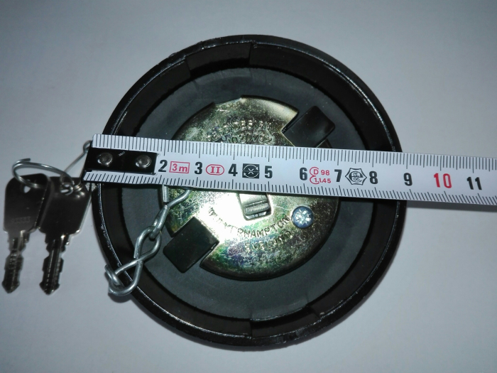 CAPAC REZERVOR MOTORINA,CU CHEIE 1056139 [2]