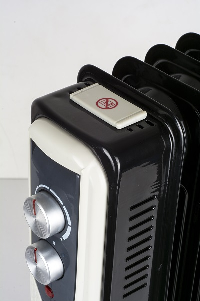 Calorifer electric Floria ZLN3659,Negru 2000 W, 9 elementi, 3 trepte de putere, Termostat reglabil, Protectie supra-incalzire, Indicator luminos,  [3]