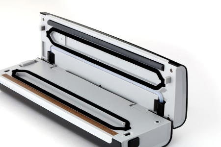 Aparat de vidat si sigilat Heinner Food Power 130 HAV-130BKSS, vidare si sigilare, vidare uscata/umeda, mini-cutter incorporat, capacitate vidare 6 l/ min, 0.58 bar, 130W, argintiu [4]