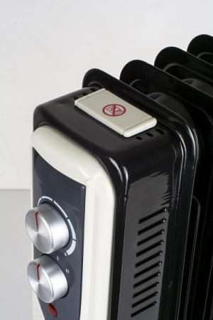 Calorifer electric Floria ZLN3642,Negru 1500 W, 7 elementi, 3 trepte de putere, Termostat reglabil, Protectie supra-incalzire, Indicator luminos,  [3]