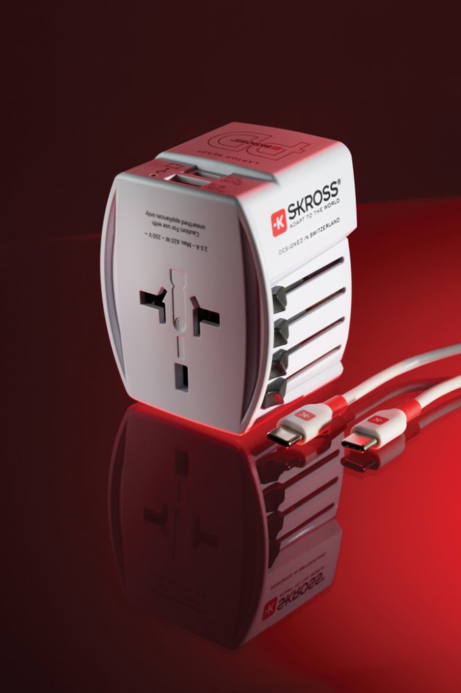 Adaptor de călătorie 65W SKROSS [9]