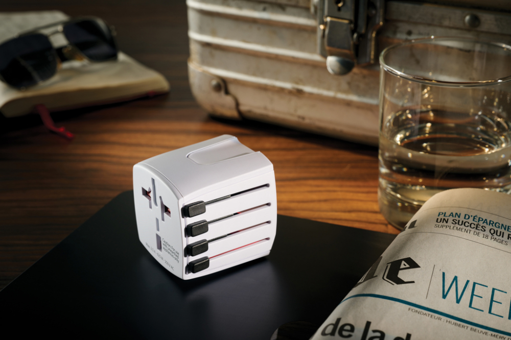 Adaptor universal de călătorie SKROSS [5]