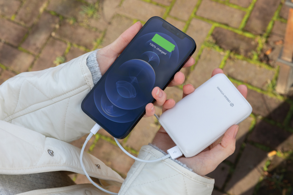 Baterie externă 10.000 mAh cu încărcare rapidă 18W PD [12]