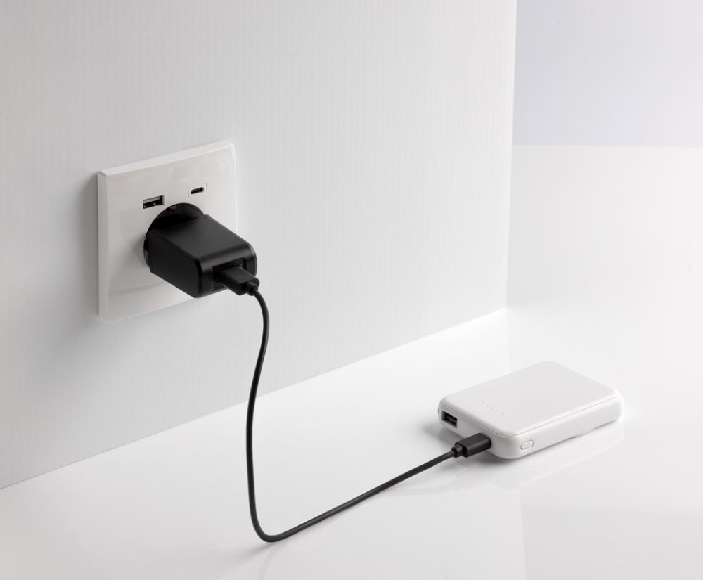 Baterie externă magnetică wireless 5.000 mAh, compactă [8]