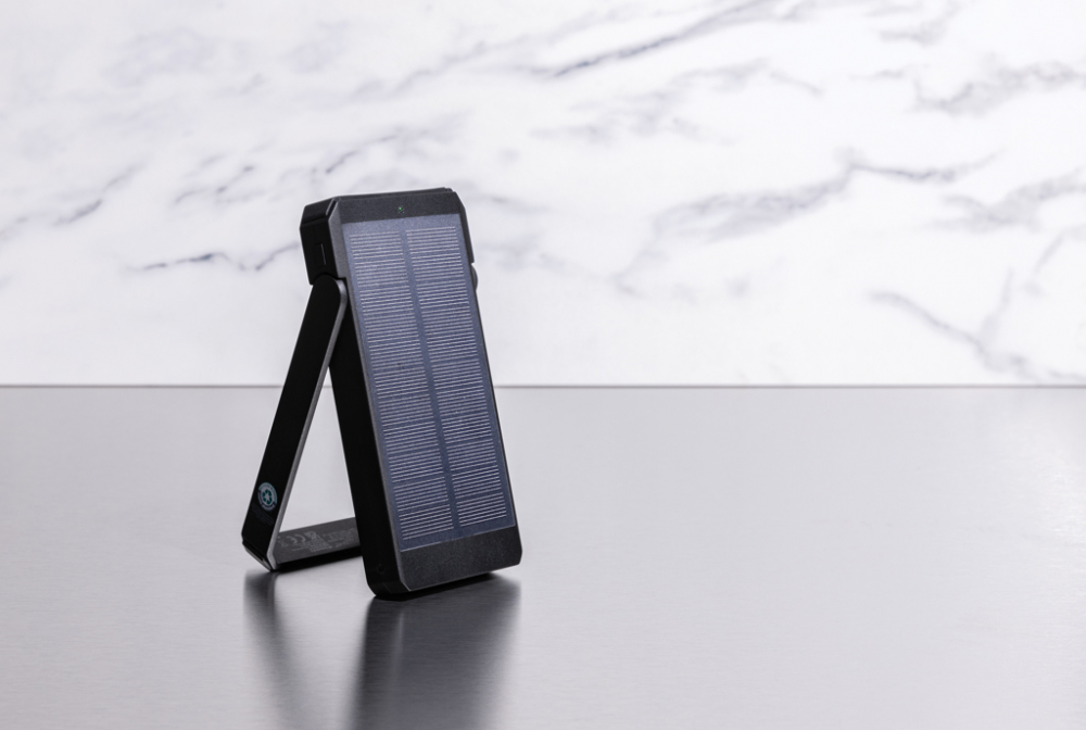 Baterie externă solară 10.000 mAh – cu panou monocrystalline și suport integrat [10]