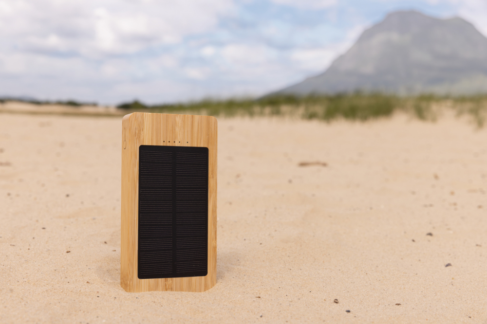 Baterie externă solară 10.000 mAh din bambus FSC® 100% [10]