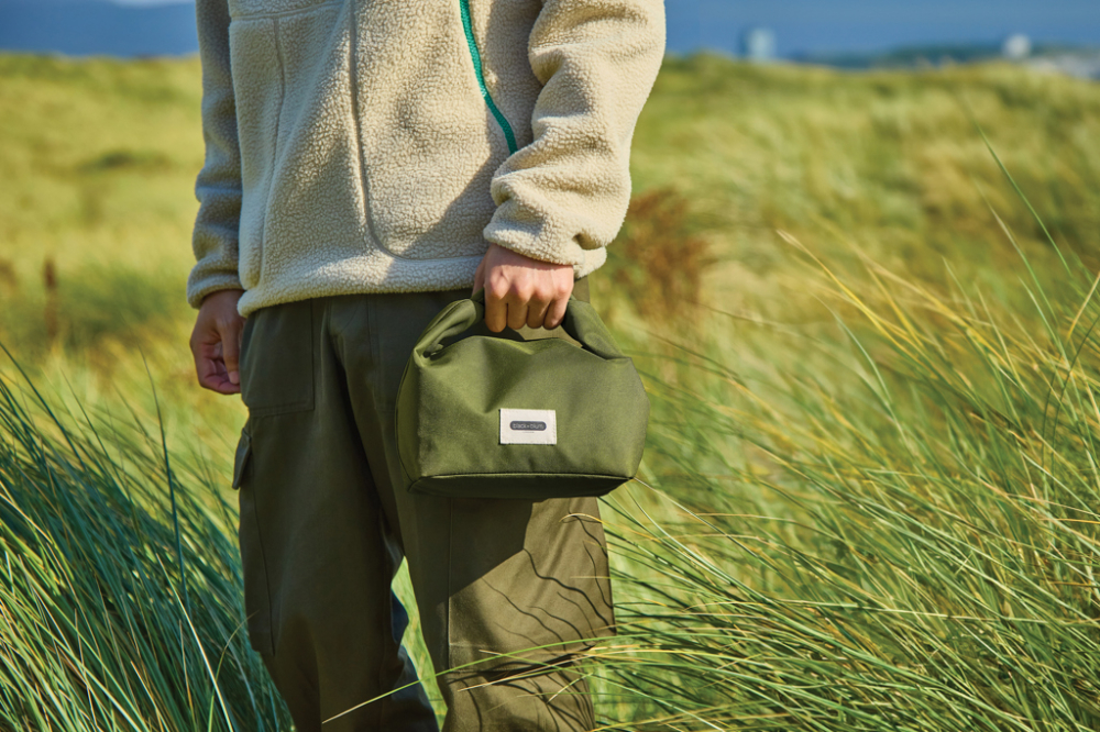 Black+Blum 6.7L insulated Lunch/Cooler Bag [12]