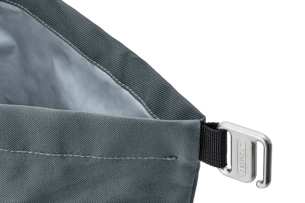 Black+Blum 6.7L insulated Lunch/Cooler Bag [8]