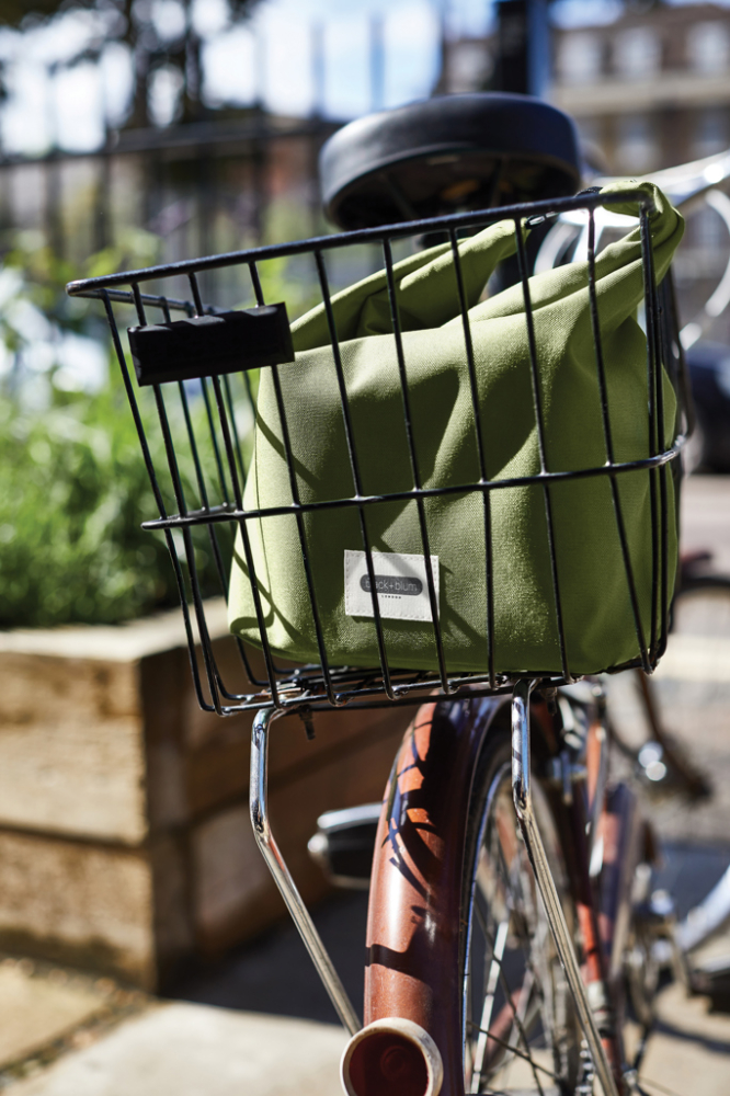 Black+Blum 6.7L insulated Lunch/Cooler Bag [18]