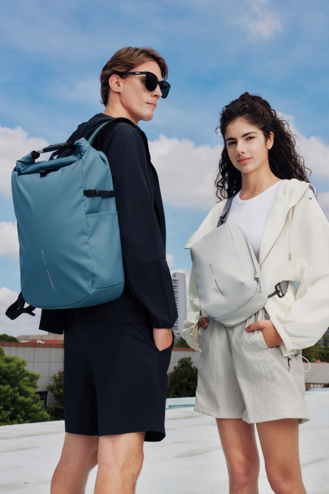 Geantă Urban Sling – design vertical, anti-furt [7]