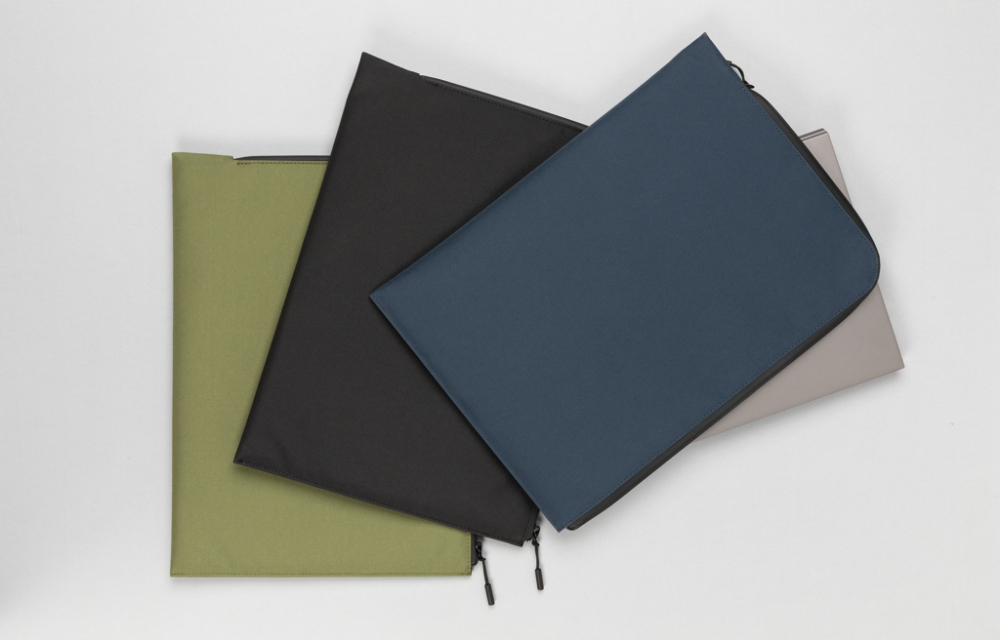 Husă laptop AWARE™ 15.6” – design minimalist [8]