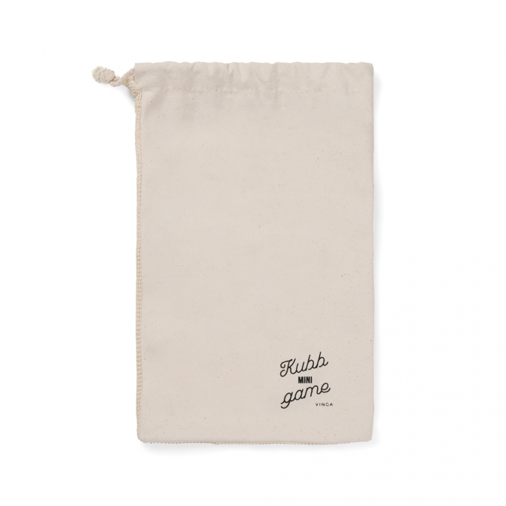Joc Kubb mini – versiunea portabilă a jocului suedez clasic [3]