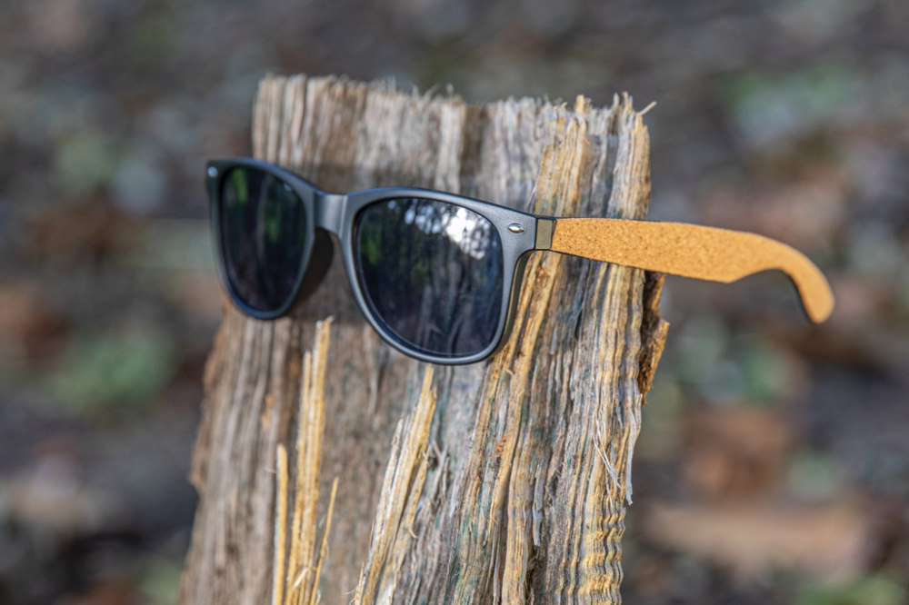 Ochelari de soare sustenabili cu ramă 100% reciclată [6]