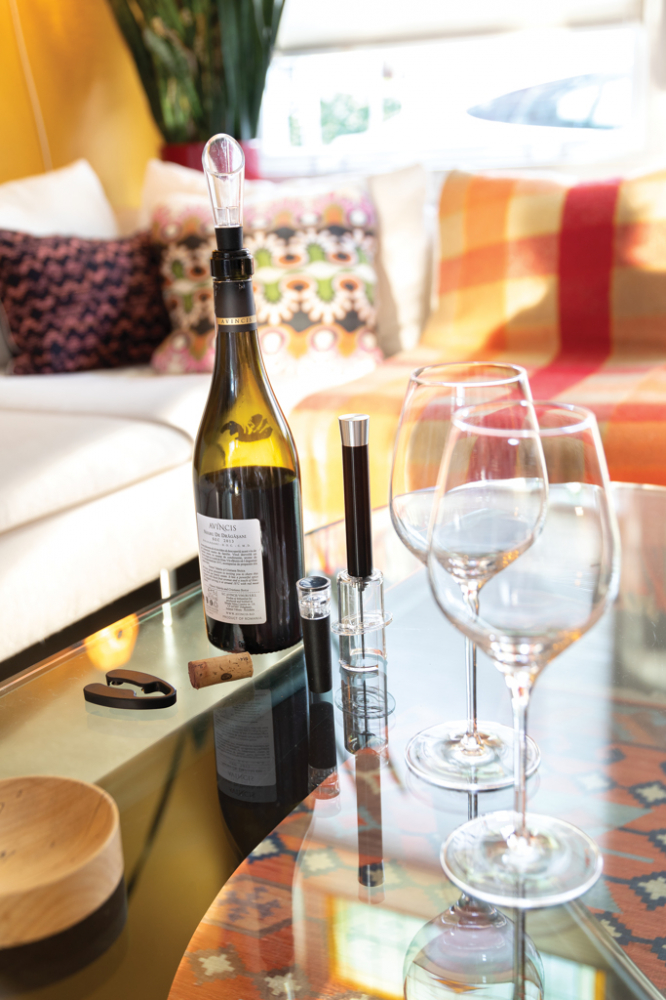 Set vin 4 piese – deschidere, servire și păstrare elegantă [7]
