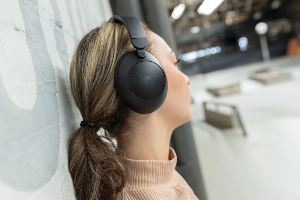 Urban Vitamin Cupertino RCS rplastic ANC headphone [12]