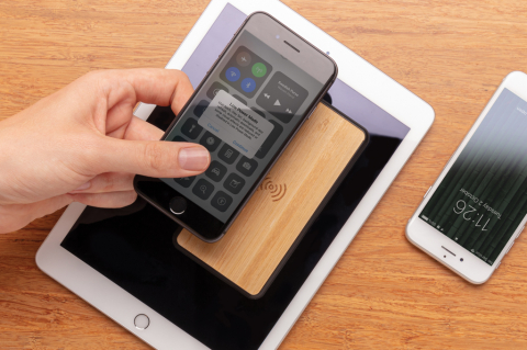 Baterie externă wireless 8.000 mAh – cu încărcare prin cablu și wireless 5W [9]