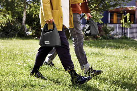 Black+Blum 6.7L insulated Lunch/Cooler Bag [14]