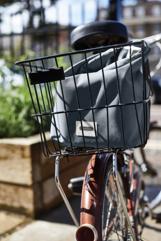 Black+Blum 6.7L insulated Lunch/Cooler Bag [14]