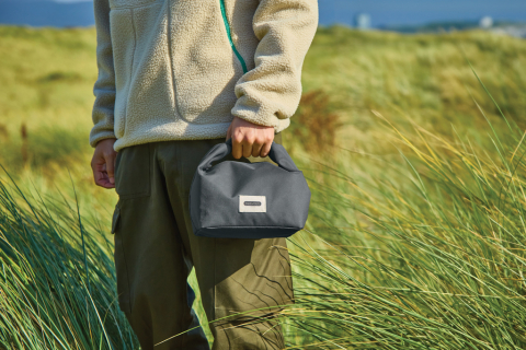 Black+Blum 6.7L insulated Lunch/Cooler Bag [12]