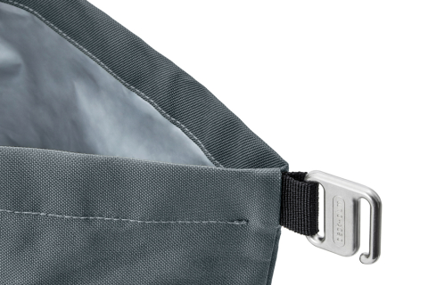 Black+Blum 6.7L insulated Lunch/Cooler Bag [7]