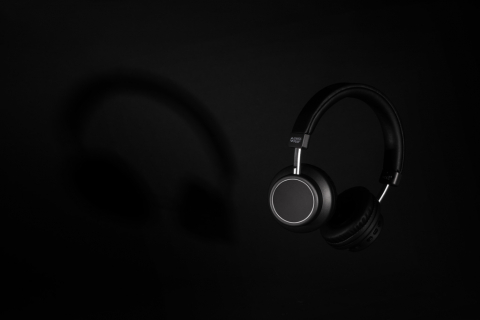 Căști wireless stereo – sunet de înaltă calitate și confort prelungit [6]