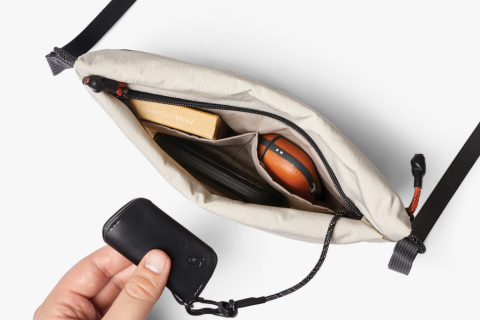 Geantă crossbody minimalistă Bellroy Lite [5]