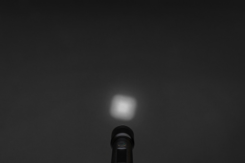 Lanternă reîncărcabilă 10W din aluminiu reciclat [8]