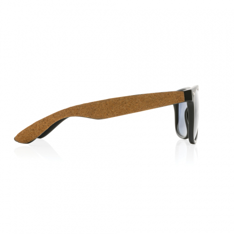 Ochelari de soare sustenabili cu ramă 100% reciclată [3]