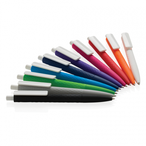 Pix X3 cu model diamant și finisaj soft-touch [6]