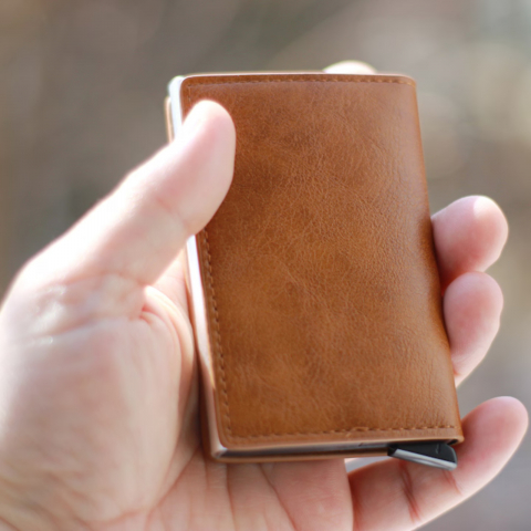 Portofel carduri Clipster, slim, 7-9 carduri, compartiment pentru bacnote, protectie RFID, carcasa aluminiu [4]