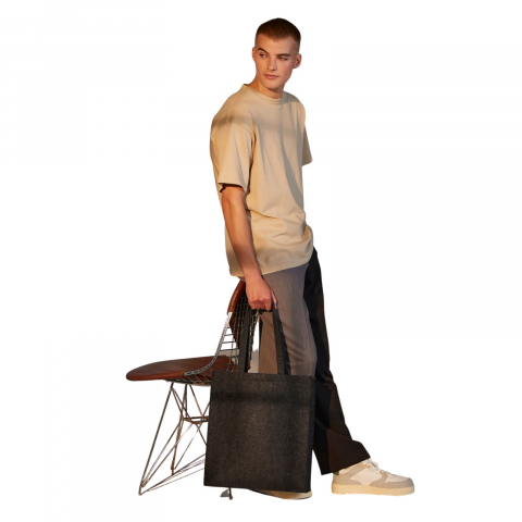 Sacosa Panzarella, practica si eleganta, unisex, 100% Poliester felt [1]