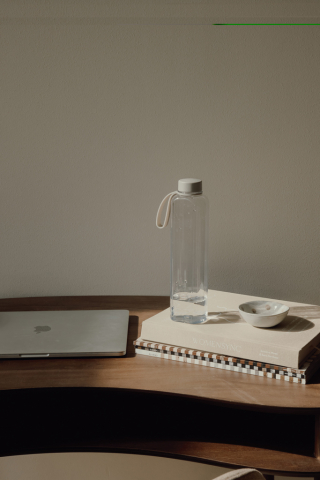 Sticlă de apă Arch cu design elegant, 550 ML [4]