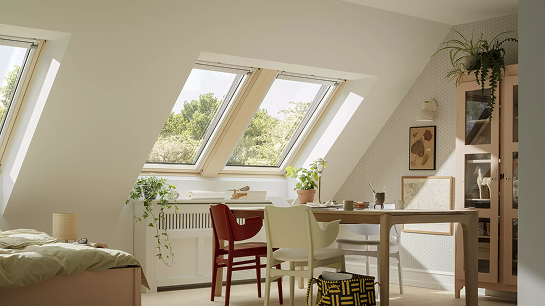 Ferestre de mansardă VELUX Standard Plus cu acționare manuală