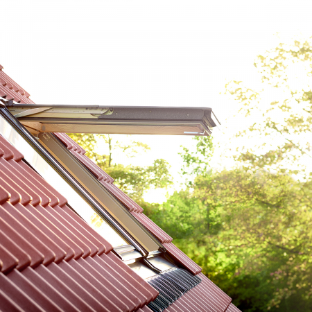 Fereastră de mansardă VELUX GPL 3068 cu actionare de jos [6]